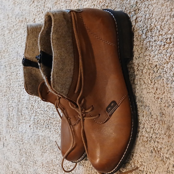 Remonte Shoes - Brown leather Remonte ankle boot Size 39